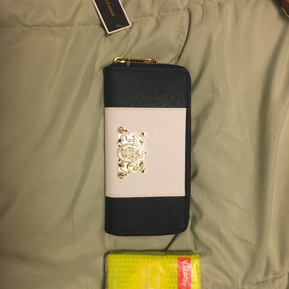 Navy/ White Juicy Couture wallet